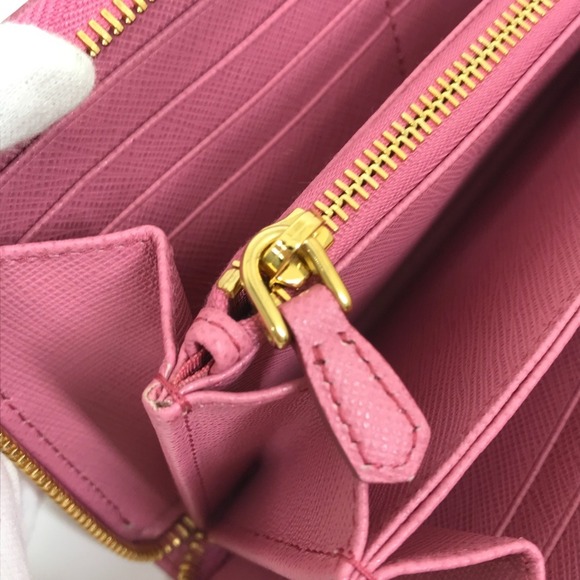 PRADA Pink Wallet - Picture 15 of 16